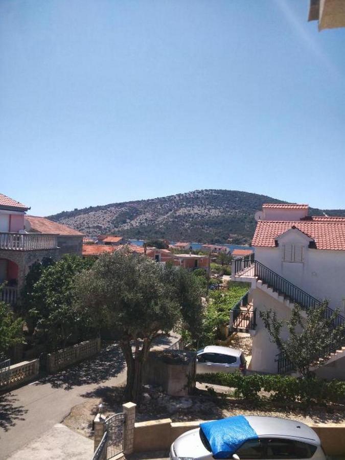 Apartments Vala Vinisce Luaran gambar