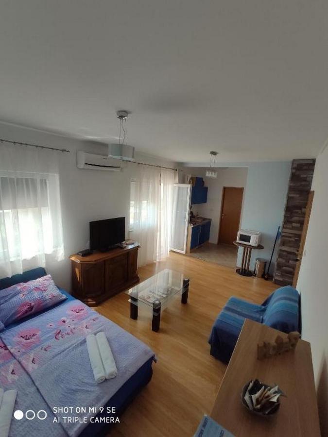 Apartments Vala Vinisce Luaran gambar